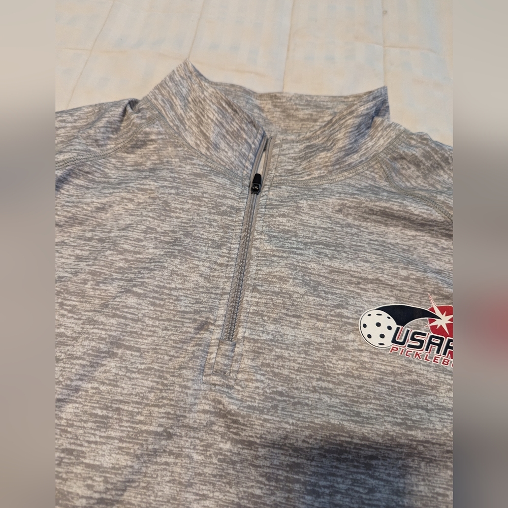 Pickleball Performance Quarter-zip - Picture 3 of 9